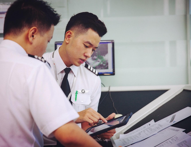 Chân dung giám đốc hãng hàng không vốn điều lệ 2.600 tỷ đồng: Sinh năm 1991, "bệ phóng" cực khủng- Ảnh 3.