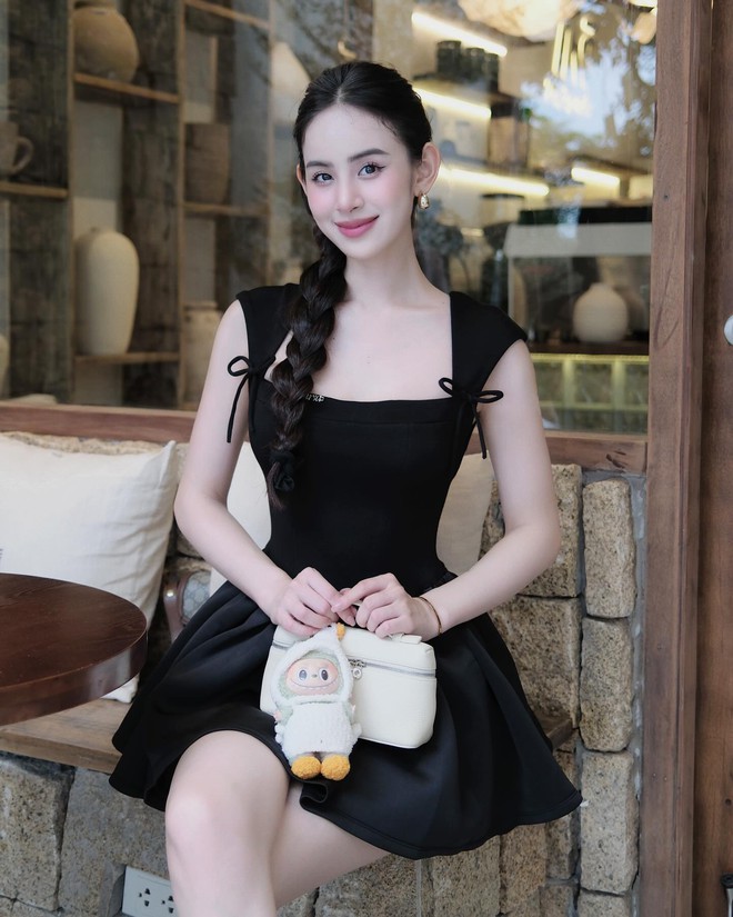 Thí sinh hot nhất Miss Grand được so với Lưu Diệc Phi, Hương Liên và Chu Thanh Huyền- Ảnh 7. Thí sinh hot nhất Miss Grand được so với Lưu Diệc Phi, Hương Liên và Chu Thanh Huyền- Ảnh 7.