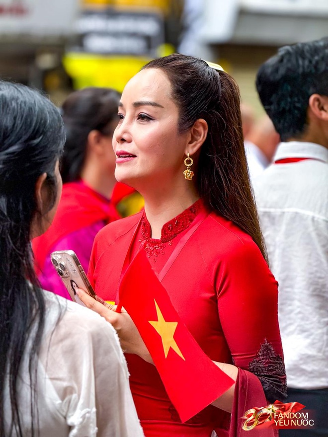 Đen Vâu, Hoàng Thuỳ Linh và loạt nghệ sĩ Việt xin được tham gia diễu hành dịp 2/9- Ảnh 7. Đen Vâu, Hoàng Thuỳ Linh và loạt nghệ sĩ Việt xin được tham gia diễu hành dịp 2/9- Ảnh 7.