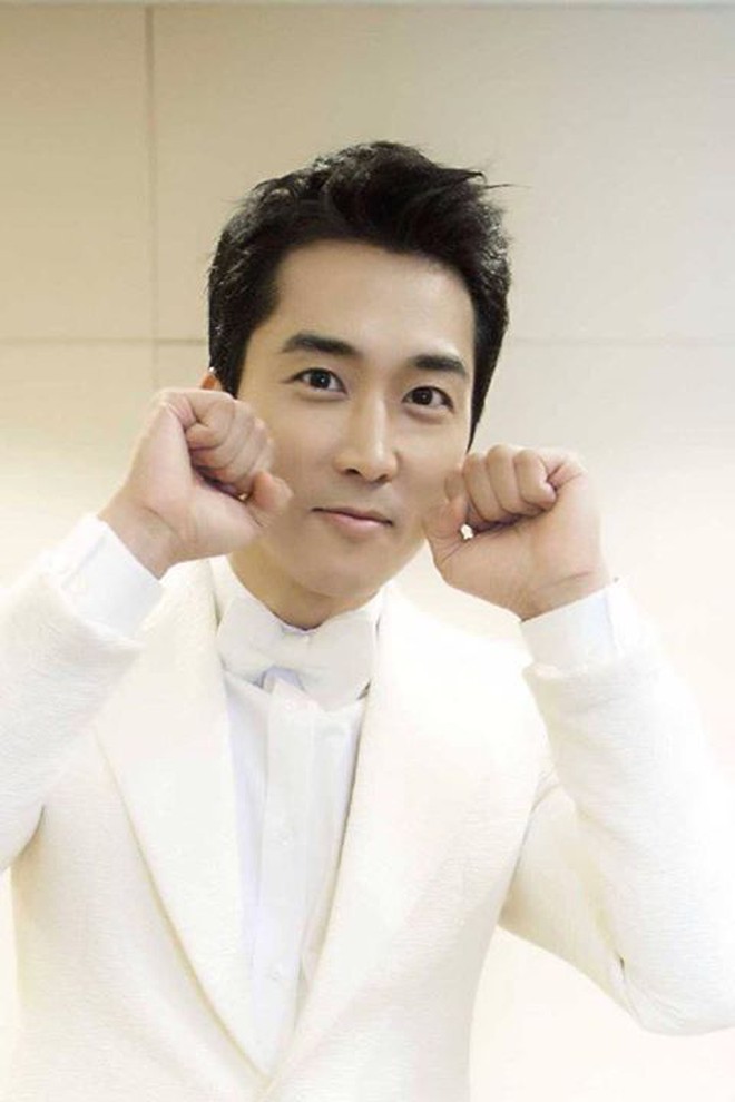 Cú tái hợp được mong ngóng nhất châu Á: Cô dâu Lưu Diệc Phi - chú rể Song Seung Hun cưới nhau sẽ thế nào?- Ảnh 20. Cú tái hợp được mong ngóng nhất châu Á: Cô dâu Lưu Diệc Phi - chú rể Song Seung Hun cưới nhau sẽ thế nào?- Ảnh 20.