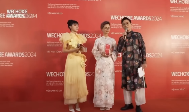 Thần thái như minh tinh của nữ giám đốc truyền thông ngân hàng TPBank trên sân khấu Em Xinh Say Hi- Ảnh 5.