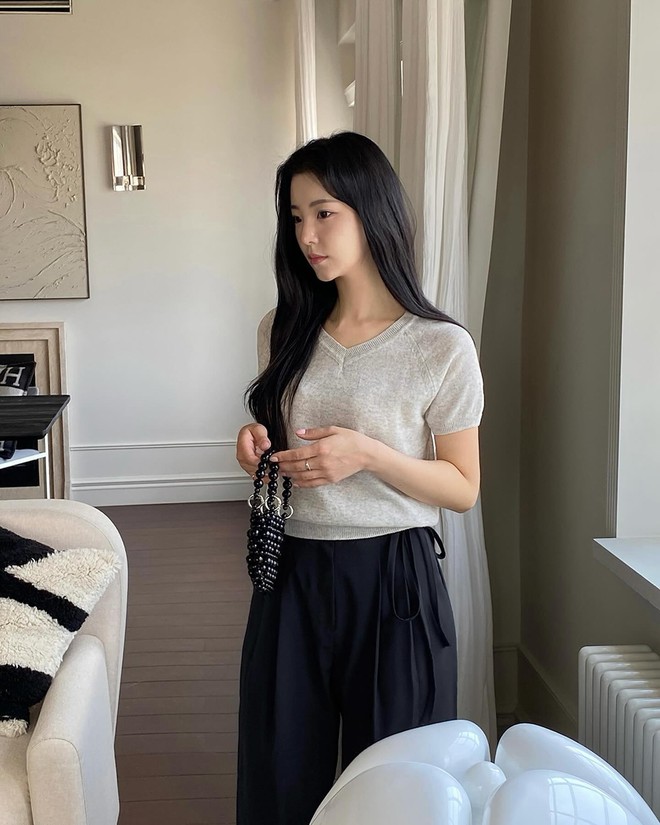Đừng mặc áo quá rộng nữa, bạn hãy ưu tiên 4 mẫu áo này để thu gọn vóc dáng và trông chỉn chu hơn- Ảnh 3.