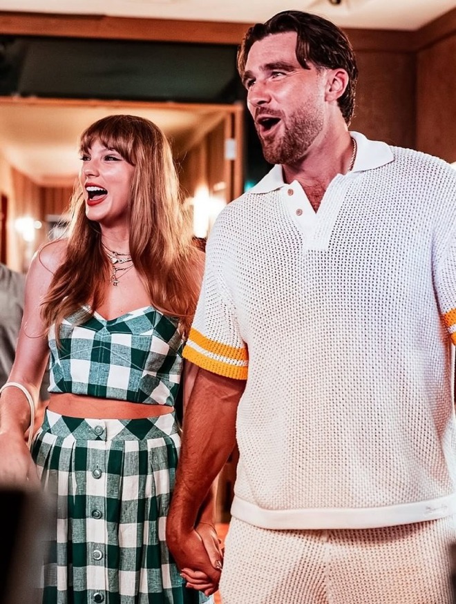 Lễ đính hôn của Taylor Swift và Travis Kelce: Bố chồng công khai "Taylor đang sốt ruột cưới" và cả loạt sự thật đằng sau!- Ảnh 2. Lễ đính hôn của Taylor Swift và Travis Kelce: Bố chồng công khai "Taylor đang sốt ruột cưới" và cả loạt sự thật đằng sau!- Ảnh 2.