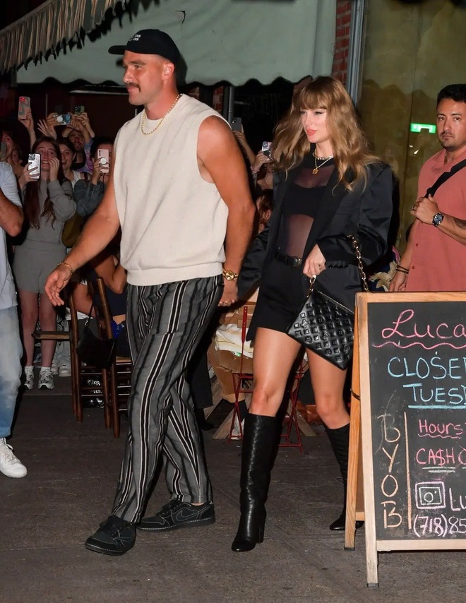 Taylor Swift có hơn chục anh tình cũ hạng A, tại sao cuối cùng lại cưới cầu thủ còn nghèo hơn mèo cưng của mình?- Ảnh 14.