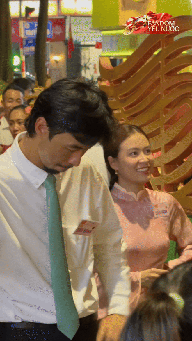 Không để ý camera, Hoàng Thuỳ Linh và Đen Vâu có 1 hành động thể hiện rõ tình cảm!- Ảnh 3.