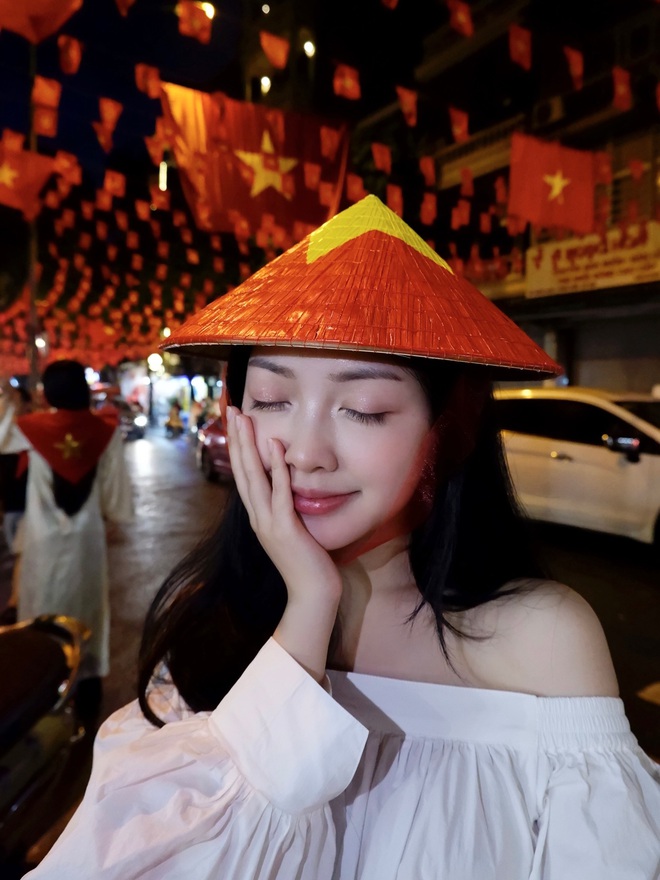 Doãn Hải My, Mai Hà Trang cùng hội hot WAGs diện đẹp, phủ đỏ trang cá nhân mừng A80: Yêu nước vô cùng!- Ảnh 6.