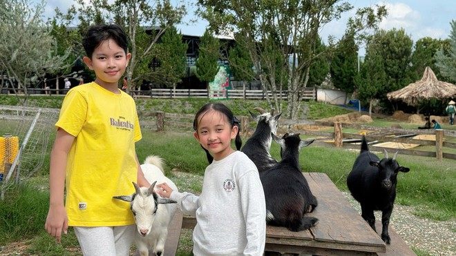 Một câu nói của con gái Khánh Thi tiết lộ góc khuất "đau lòng" khi làm con của Phan Hiển và nữ hoàng dancesport- Ảnh 6.