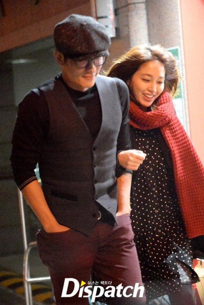 Mỹ nhân Vườn Sao Băng hé lộ mánh khóe "cắt đuôi" Dispatch để hẹn hò Lee Byung Hun- Ảnh 2. Mỹ nhân Vườn Sao Băng hé lộ mánh khóe "cắt đuôi" Dispatch để hẹn hò Lee Byung Hun- Ảnh 2.