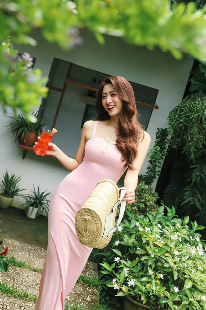 Local brand mới khai trương 3 ngày của Hoa hậu Lương Thuỳ Linh bị chê nặng: Chất lượng sơ sài, bán đắt vẫn sold out?- Ảnh 2. Local brand mới khai trương 3 ngày của Hoa hậu Lương Thuỳ Linh bị chê nặng: Chất lượng sơ sài, bán đắt vẫn sold out?- Ảnh 2.