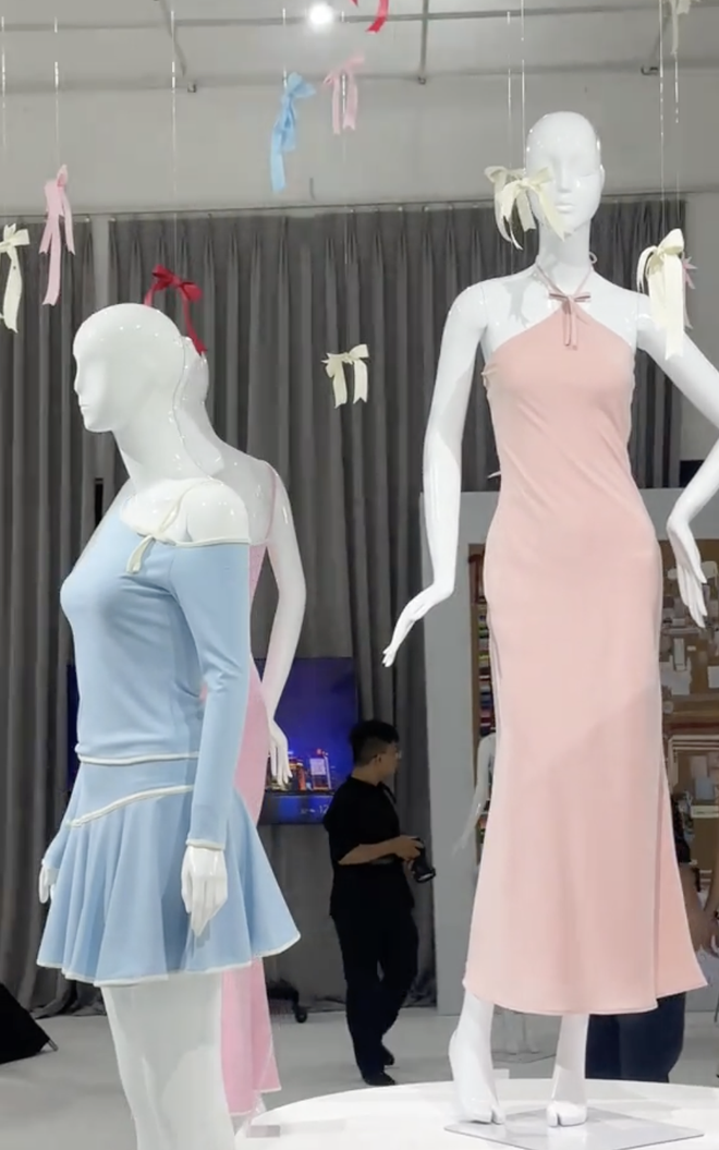 Local brand mới khai trương 3 ngày của Hoa hậu Lương Thuỳ Linh bị chê nặng: Chất lượng sơ sài, bán đắt vẫn sold out?- Ảnh 9. Local brand mới khai trương 3 ngày của Hoa hậu Lương Thuỳ Linh bị chê nặng: Chất lượng sơ sài, bán đắt vẫn sold out?- Ảnh 9.
