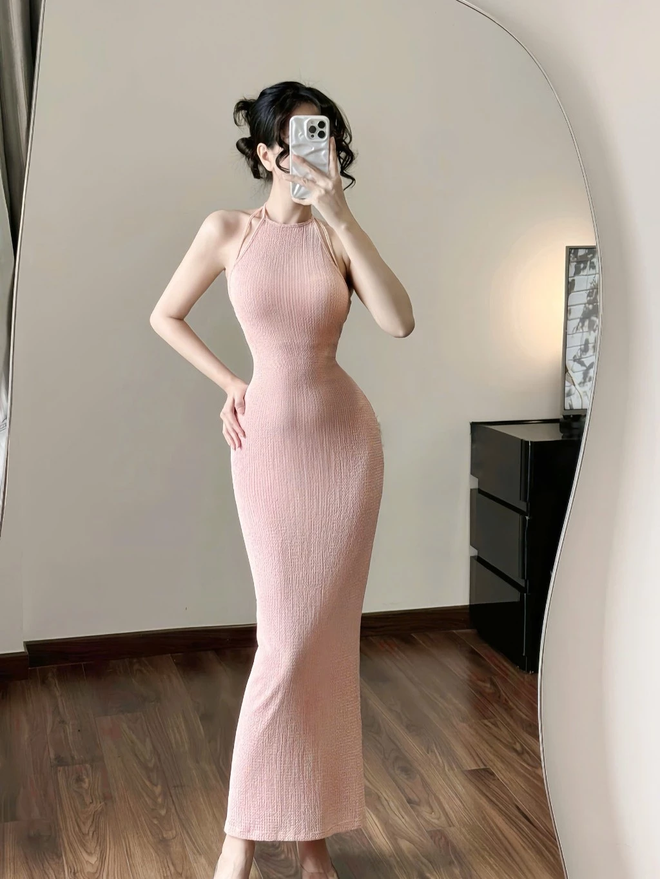 Local brand mới khai trương 3 ngày của Hoa hậu Lương Thuỳ Linh bị chê nặng: Chất lượng sơ sài, bán đắt vẫn sold out?- Ảnh 13. Local brand mới khai trương 3 ngày của Hoa hậu Lương Thuỳ Linh bị chê nặng: Chất lượng sơ sài, bán đắt vẫn sold out?- Ảnh 13.