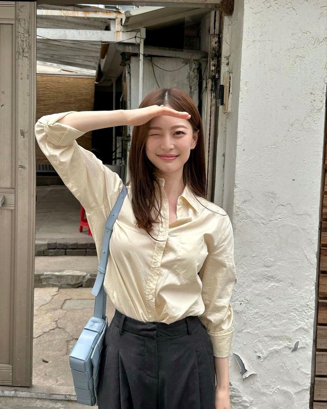 4 kiểu áo đẹp bất bại, sắm về là yên tâm mặc đẹp từ giờ đến hết thu- Ảnh 16.