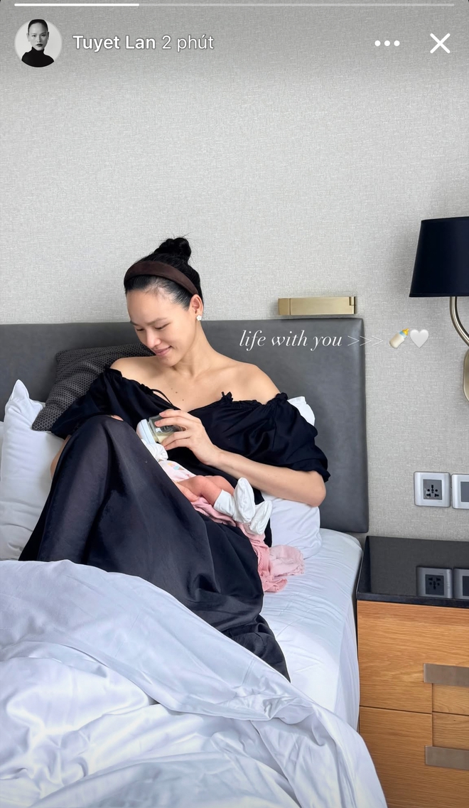 Mỹ nhân Việt vừa sinh con: Lộ nhan sắc 0% son phấn, được chồng chi tiền khủng để ở cữ- Ảnh 1.