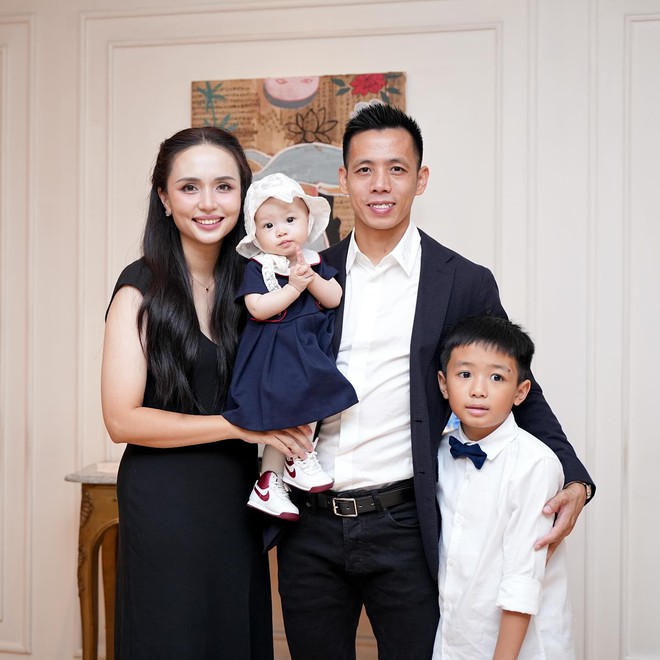 Ái nữ cựu Chủ tịch CLB Sài Gòn đã hết bị chê mặc xấu, lên đồ chuẩn tiểu thư Hà thành, nhan sắc "lên hương"- Ảnh 15.