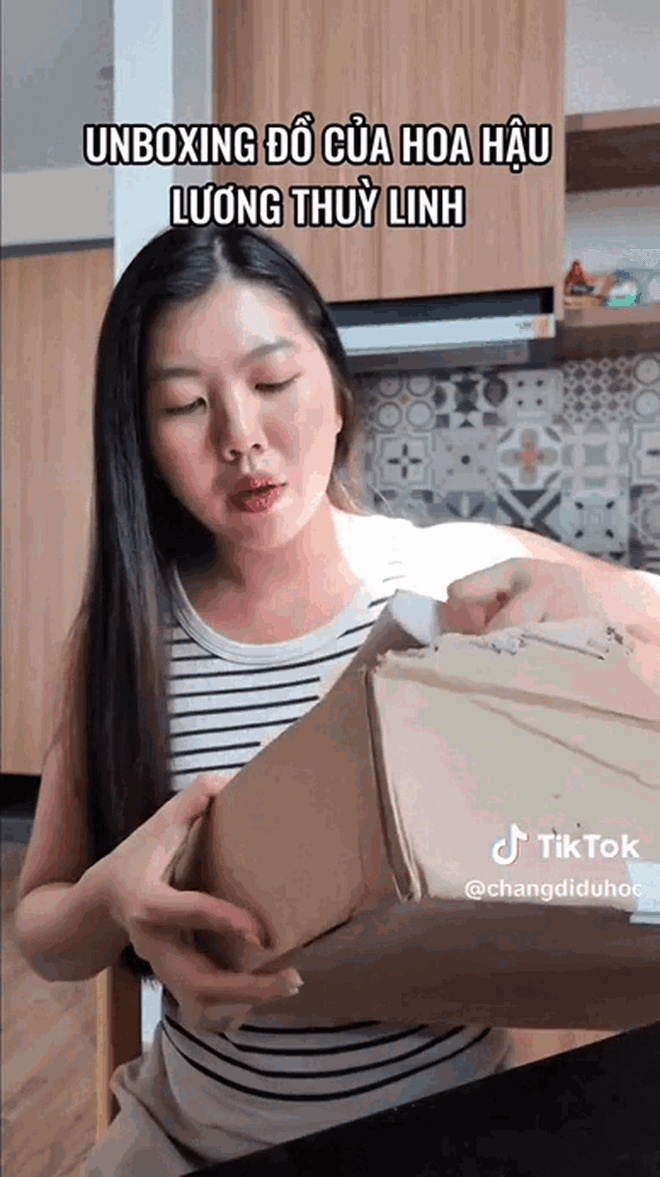 Brand của Lương Thùy Linh tiếp tục nhận "gạch đá" vì đóng gói "phèn", ẩu, kém sang!- Ảnh 2.