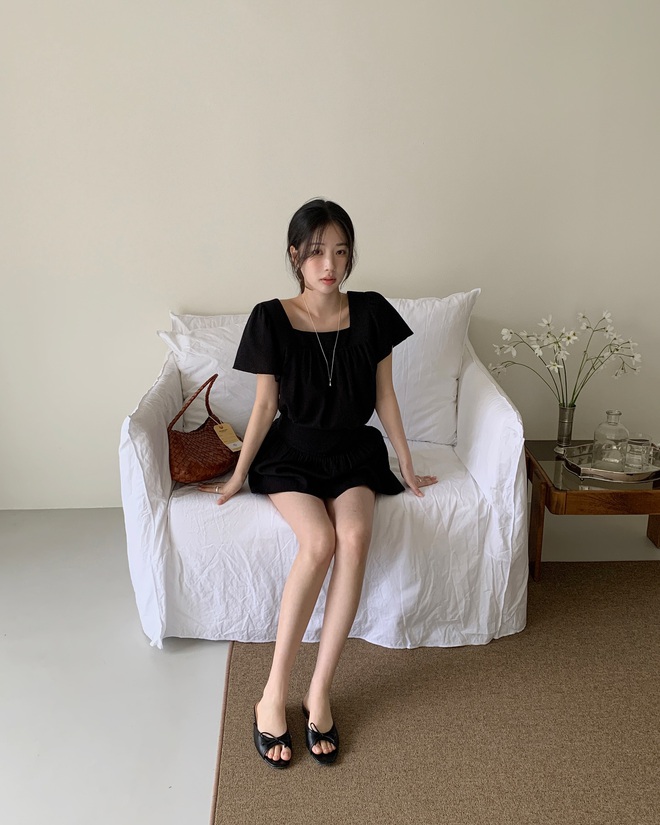 4 mẫu giày này là xu hướng mùa thu 2025: Cực dễ phối đồ, chị em sắm hết để sành điệu hơn hẳn năm ngoái- Ảnh 6.