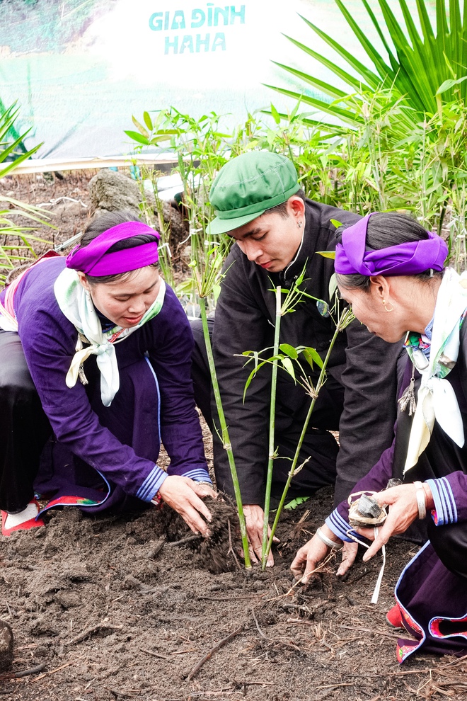 Jun Phạm về Bản Liền cùng bà con trồng loại cây đặc sản, chị Thông tiết lộ thời điểm có thể "order" ăn thử- Ảnh 5.