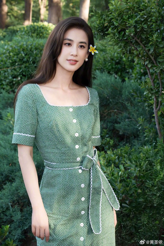 Đây là mỹ nhân xấu tính nhất showbiz: Dám giở trò "phông bạt", còn "ăn cháo đá bát" với ân nhân- Ảnh 7.