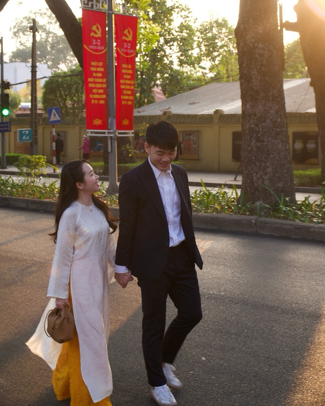 Vợ Giám đốc của Lương Xuân Trường dạo này chăm lộ diện, visual vợ hiền hay CEO sang chảnh cuốn hút hơn?- Ảnh 16.