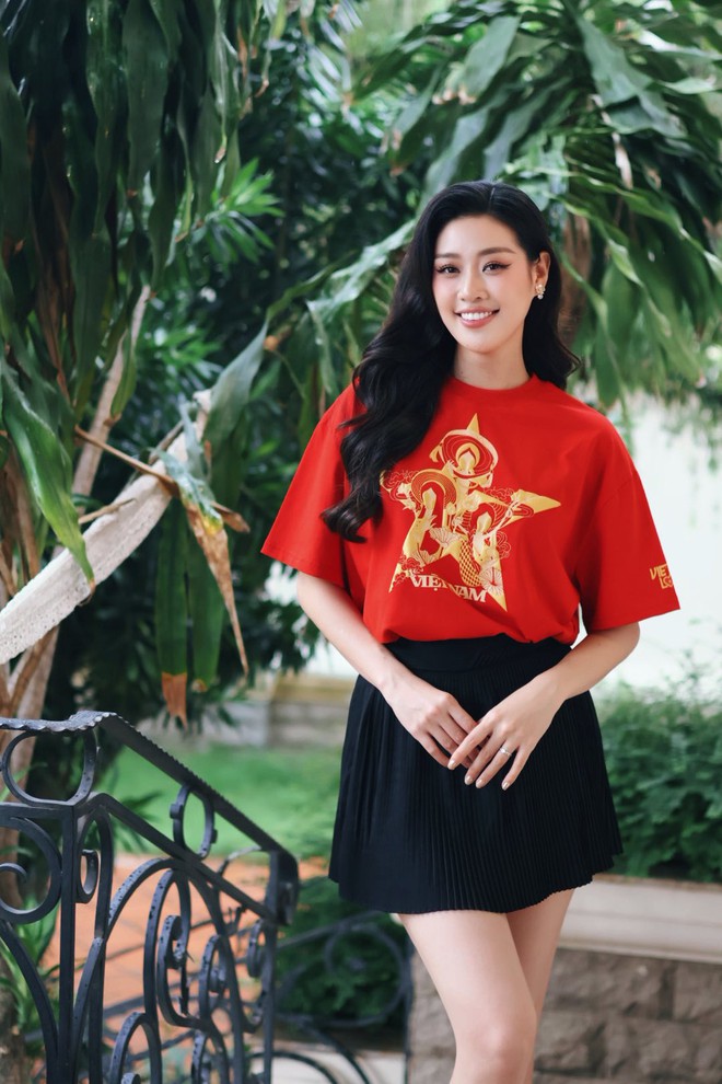 Dàn sao nhuộm đỏ MXH, không khí vui hơn Tết: Outfit xịn nhất chính là Dàn sao nhuộm đỏ MXH, không khí vui hơn Tết: Outfit xịn nhất chính là
