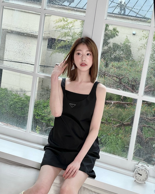 Nữ diễn viên xinh không đối thủ trên màn ảnh Hàn, style ngoài đời xinh tươi và đậm chất nữ tính- Ảnh 3.