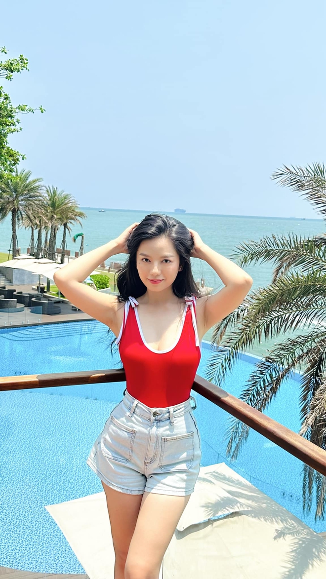 Bí quyết giữ dáng và năng lượng tích cực của “bông hồng” Mưa đỏ- Ảnh 13.