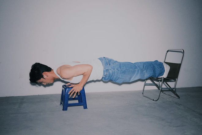 HIEUTHUHAI khoe thân hình vạm vỡ, fan nhắc sẽ không đàn ông nếu cứ ăn mặc kiểu này- Ảnh 5.
