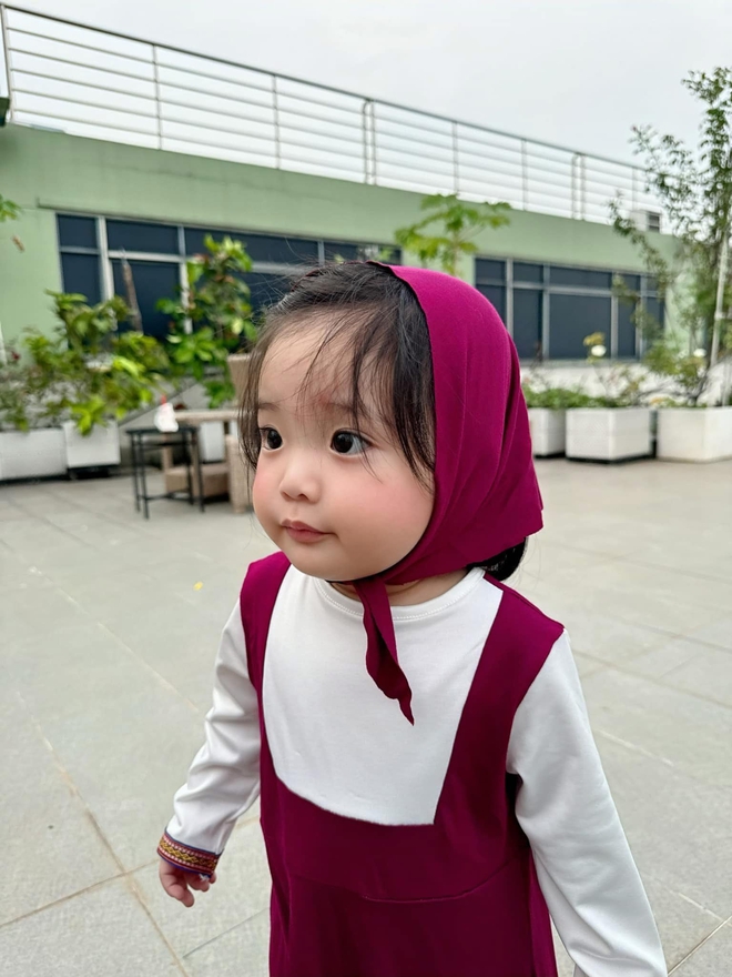 Con gái út của Khánh Thi xinh như búp bê sống, ảnh sinh nhật 2 tuổi gây sốt MXH vì quá đáng yêu!- Ảnh 20.