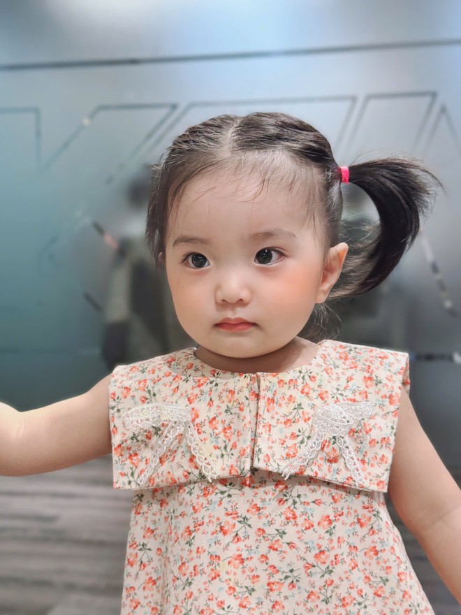 Con gái út của Khánh Thi xinh như búp bê sống, ảnh sinh nhật 2 tuổi gây sốt MXH vì quá đáng yêu!- Ảnh 14.