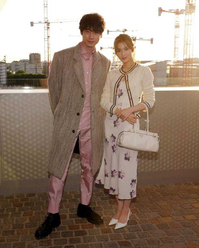 2 đại sứ ngoại tình với nhau, Prada chắc “sống khỏe” nhờ phí bồi thường hợp đồng- Ảnh 6. 2 đại sứ ngoại tình với nhau, Prada chắc “sống khỏe” nhờ phí bồi thường hợp đồng- Ảnh 6.