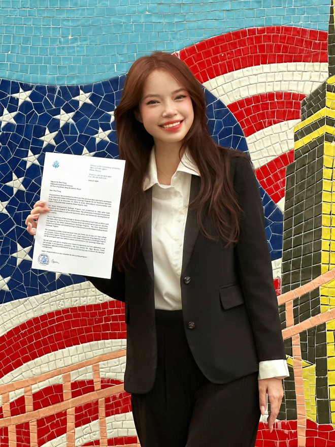 Nữ MC sinh năm 2004 của kênh Vietnam Today: Từng giành học bổng toàn phần của Chính phủ Hoa kỳ- Ảnh 2.