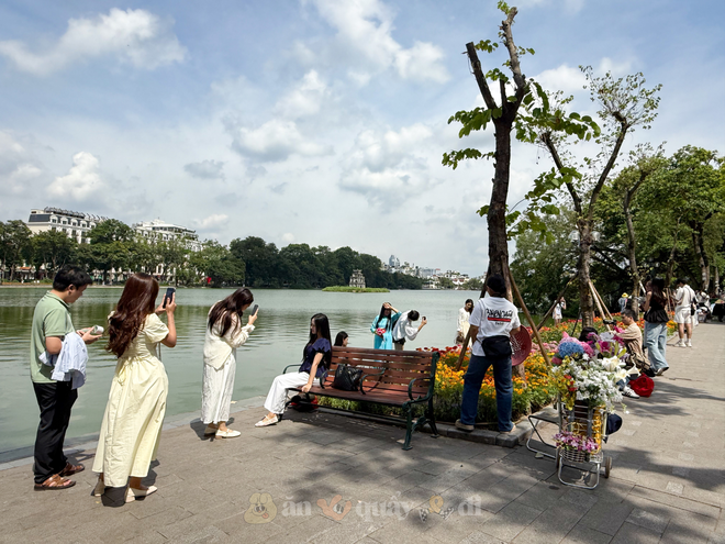 HOT: Xuất hiện nhiều nàng thơ tại vị trí “trái tim” của Hà Nội- Ảnh 9.