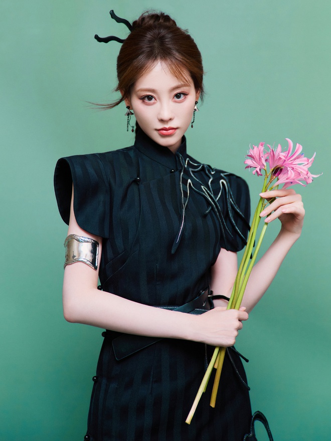 Sao nữ giả tạo bậc nhất showbiz khi phớt lờ ân nhân, “đâm sau lưng” chị em tốt- Ảnh 2.