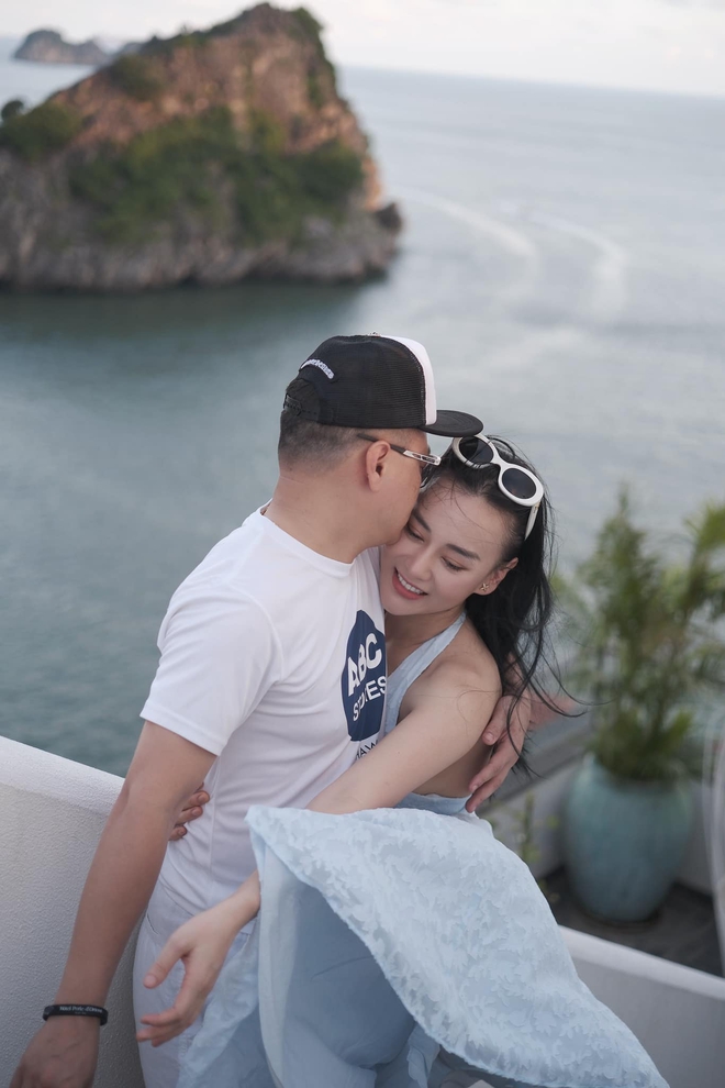 Phương Oanh vợ Shark Bình đã làm gì trên mặt vậy?- Ảnh 9.