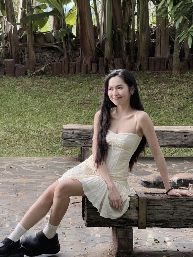5 mỹ nhân Việt má lúm phú quý "trời ban", gái Trung, gái Hàn chi cả trăm triệu dao kéo chưa chắc đẹp bằng
- Ảnh 3.