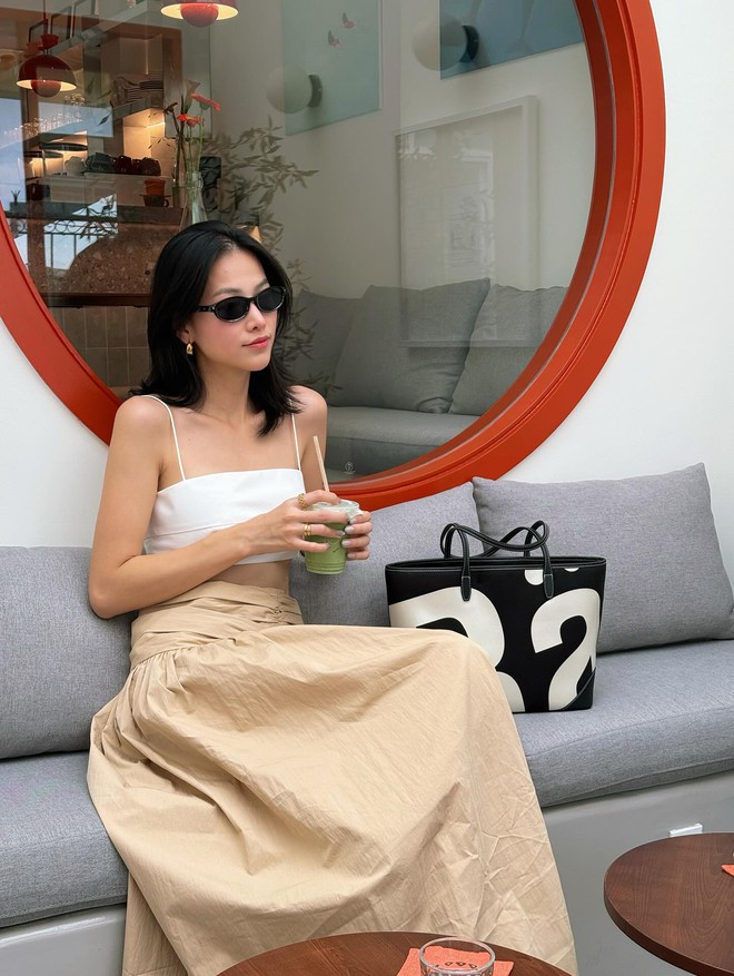 2 mỹ nhân Việt tóc ngắn có gu thời trang cực đỉnh, ngắm là muốn tham khảo từng set đồ- Ảnh 2.