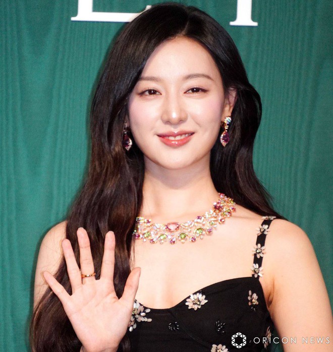 Kim Ji Won và Jang Wonyoung tạo nên cảnh tượng khó tin tại tiệc BVLGARI- Ảnh 3.