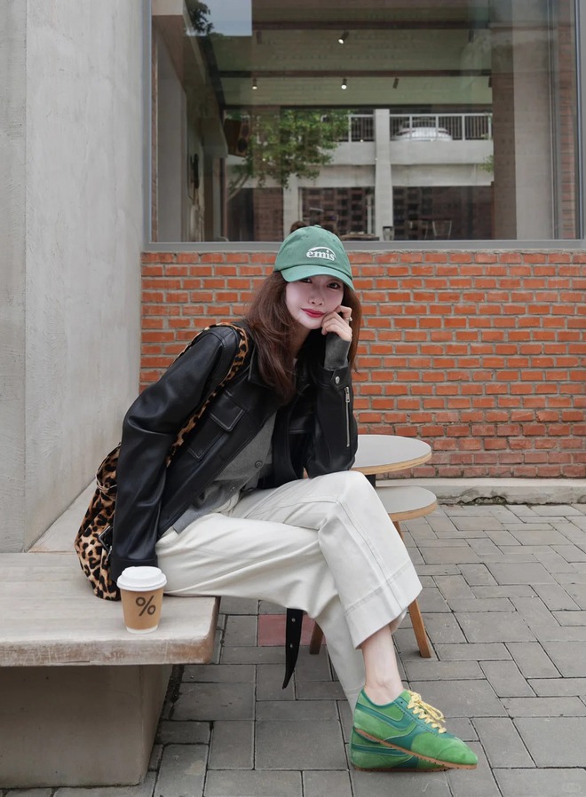 Tháng 10 mặc gì để may mắn? 3 con giáp hợp màu xanh lá, Thần Tài gõ cửa liên tục- Ảnh 8.