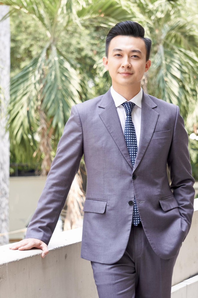Hoa hậu Việt vừa đăng quang đã nhận rổ gạch đá: Suýt bị tước vương miện, kết hôn với BTV điển trai như tài tử- Ảnh 14.