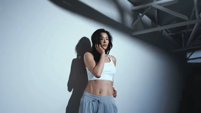 "Mợ chảnh" Jeon Ji Hyun U45 trẻ đẹp vô đối, vòng eo con kiến săn chắc thấy mê nhờ chăm tập môn này!- Ảnh 9.