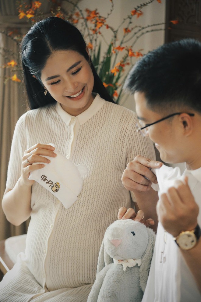 Hoa hậu Việt Nam vừa sinh con trai đầu lòng, không thể ngờ ngày em bé chào đời lại "định mệnh" thế này!- Ảnh 9.