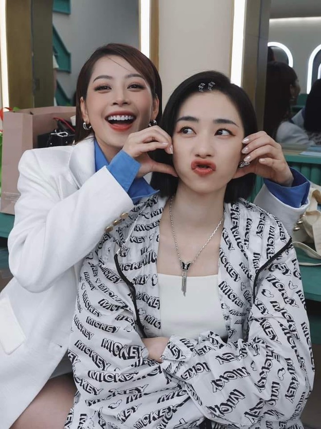 Sao nữ Vbiz khiến báo Trung mê mệt: Hết khen "mỹ nhân số 1 Việt Nam", còn so đẹp hơn nữ thần Triệu Lệ Dĩnh- Ảnh 4.
