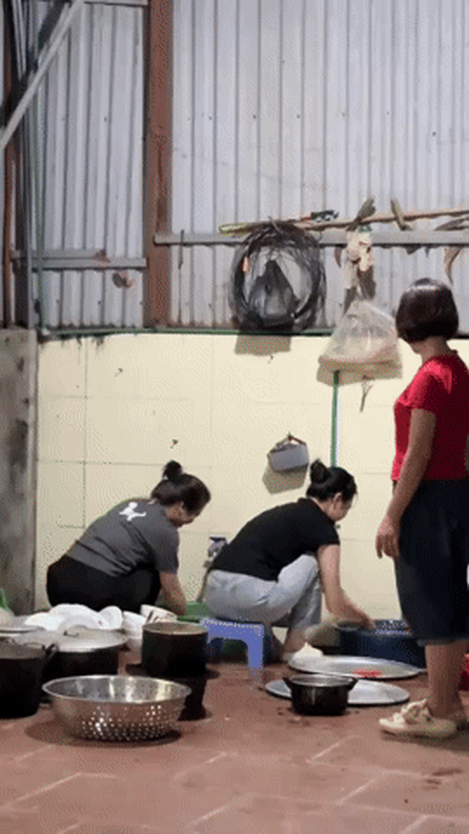 Tiểu thư Doãn Hải My "lên đồ" sang chảnh, xinh như hoa hậu, khí chất khác hẳn lúc cặm cụi rửa bát ở quê chồng- Ảnh 2.