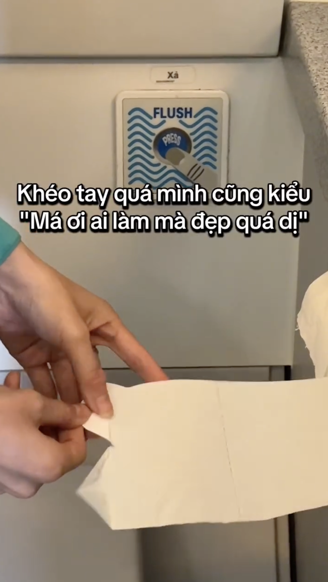 Nữ tiếp viên Vietnam Airlines làm món quà độc lạ trong buồng vệ sinh khiến ai cũng “không nỡ xài"- Ảnh 4.