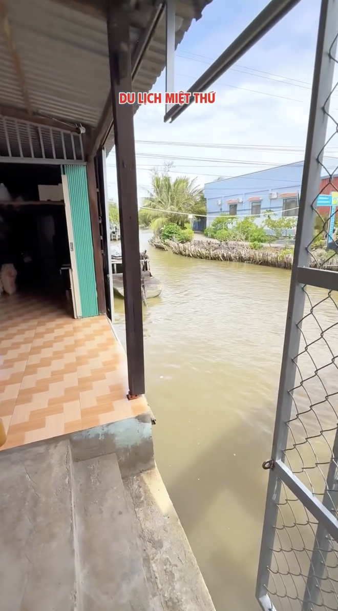 Kiểu bán tạp hóa quá tin tưởng vào khách của người miền Tây, cửa mở tan hoang vẫn không sợ ai lấy trộm gì- Ảnh 3. Kiểu bán tạp hóa quá tin tưởng vào khách của người miền Tây, cửa mở tan hoang vẫn không sợ ai lấy trộm gì- Ảnh 3.