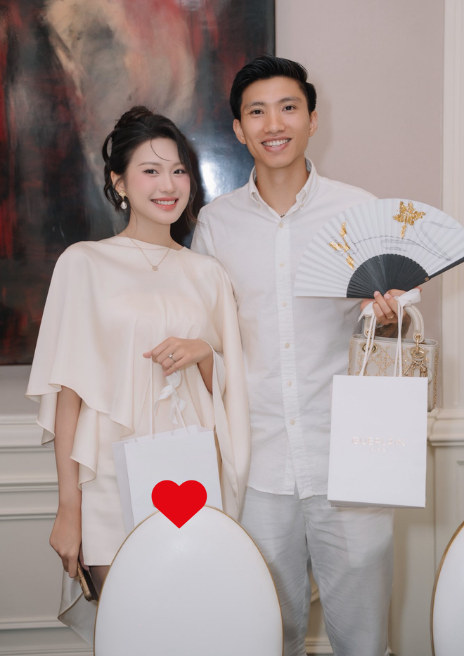 Doãn Hải My xinh xuất sắc với vibe tiểu thư xách túi hàng hiệu, sánh vai cùng Văn Hậu chiếm trọn spotlight- Ảnh 10.