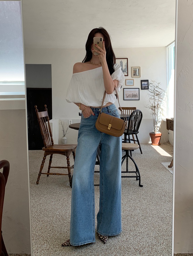 Xu hướng đồ denim mùa thu 2025 quá đẹp, chị em phải có 4 item này để sành điệu vượt bậc- Ảnh 5.