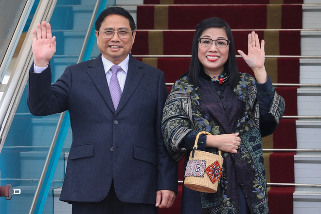 thu-tuong-pham-minh-chinh-va-phu-nhan-edited-1704985034304-17567964026351599210686.png