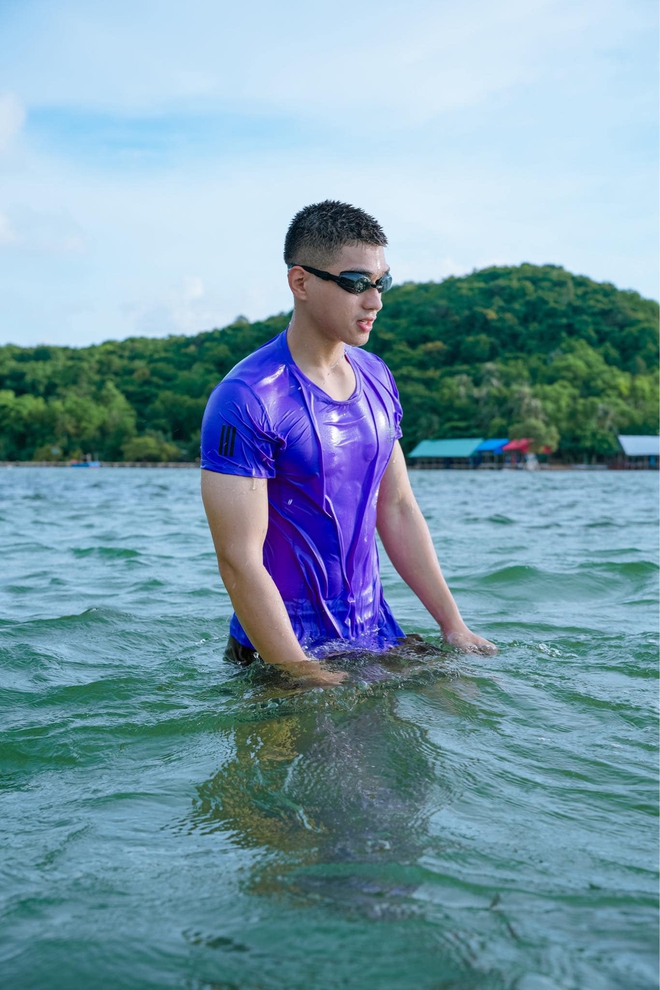 Tử Chiến Trên Không không chỉ "nghẹt thở" vì nội dung mà còn vì dàn trai 6 múi, visual cỡ này biết chọn ai đây?- Ảnh 30. Tử Chiến Trên Không không chỉ "nghẹt thở" vì nội dung mà còn vì dàn trai 6 múi, visual cỡ này biết chọn ai đây?- Ảnh 30.