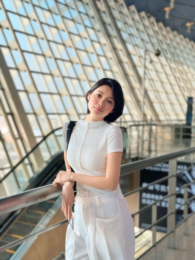 1 mỹ nhân của Tử Chiến Trên Không "lộ" nhan sắc ngoài đời và tuổi tác thật khiến khán giả sốc hơn cả phim- Ảnh 7.